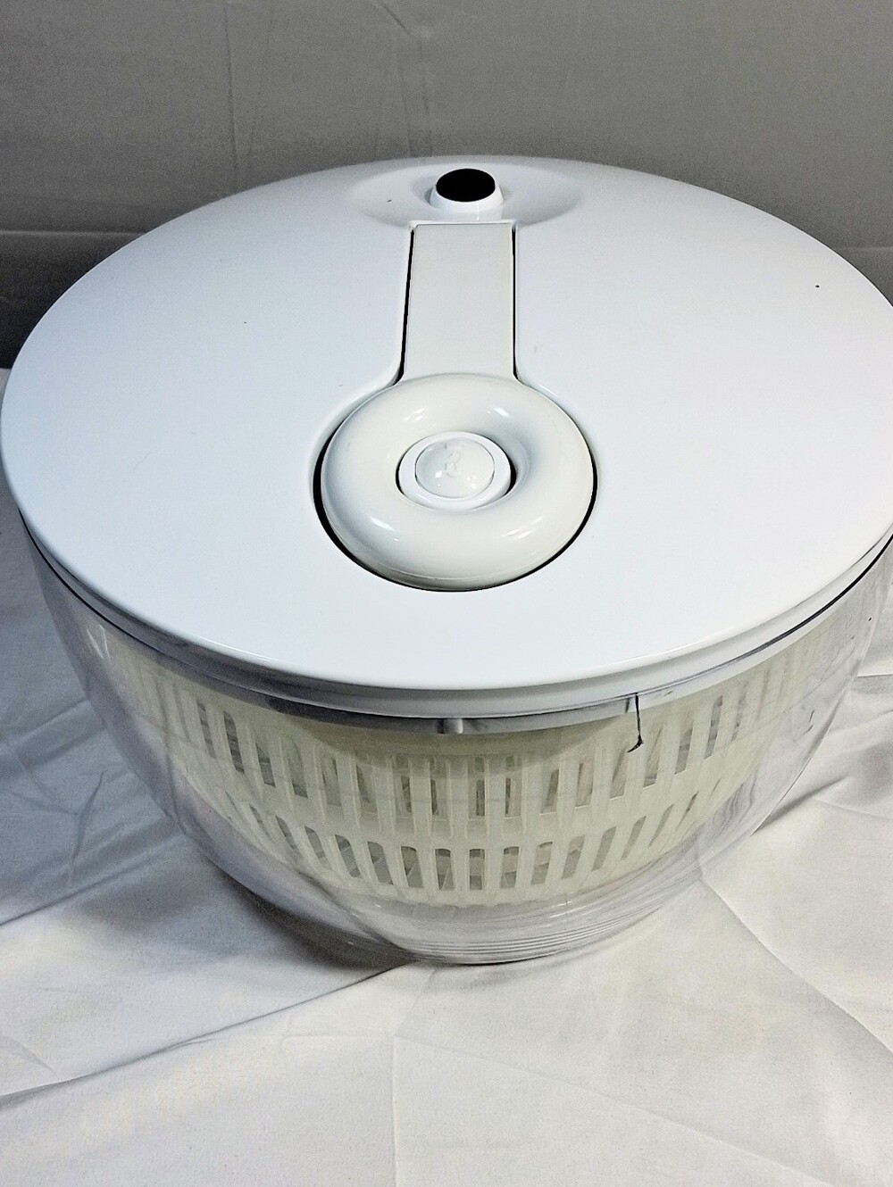 Pampered Chef Salad and Berry Spinner 2 Spinner Bowls 1 Salad Bowl Works Fine!